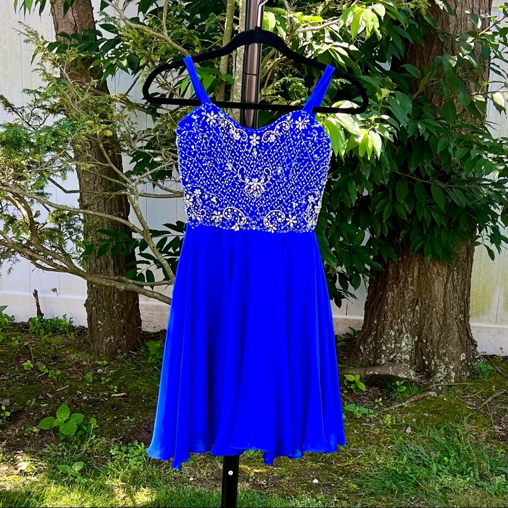 Beautiful royal blue occasion dress - prom homecoming bay mitzvah